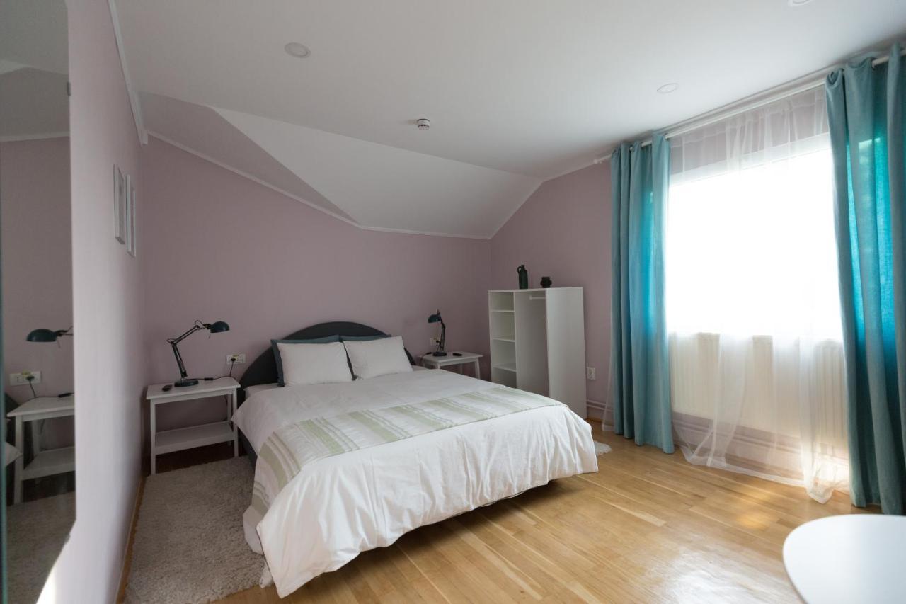 Casa Ris Hotell Târgu Jiu Eksteriør bilde